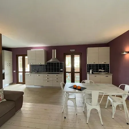 Sardiniabnb Laurette 아파트 *